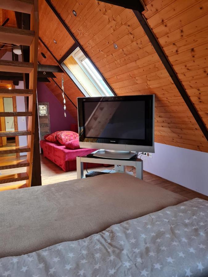Ferienwohnung Fitness Entspannung Sauna Im Westerwald Derschen Exterior photo